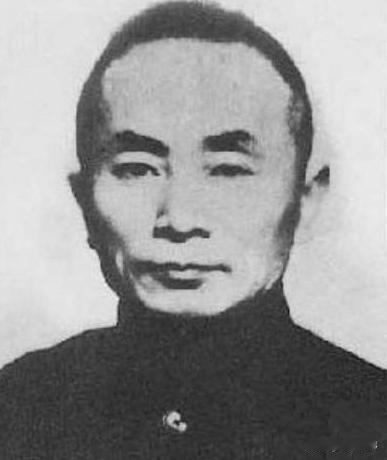 民国CC系首脑、一手掌控国民党400万党员人事任免的陈果夫，身上藏着两件绝大多数