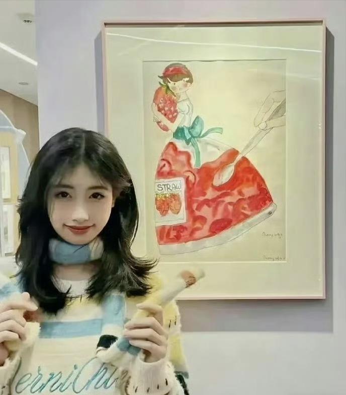 图一是冯导女儿的画作
图二是李湘女儿王诗龄的画作
一个是印象派，一个是抽象派
如