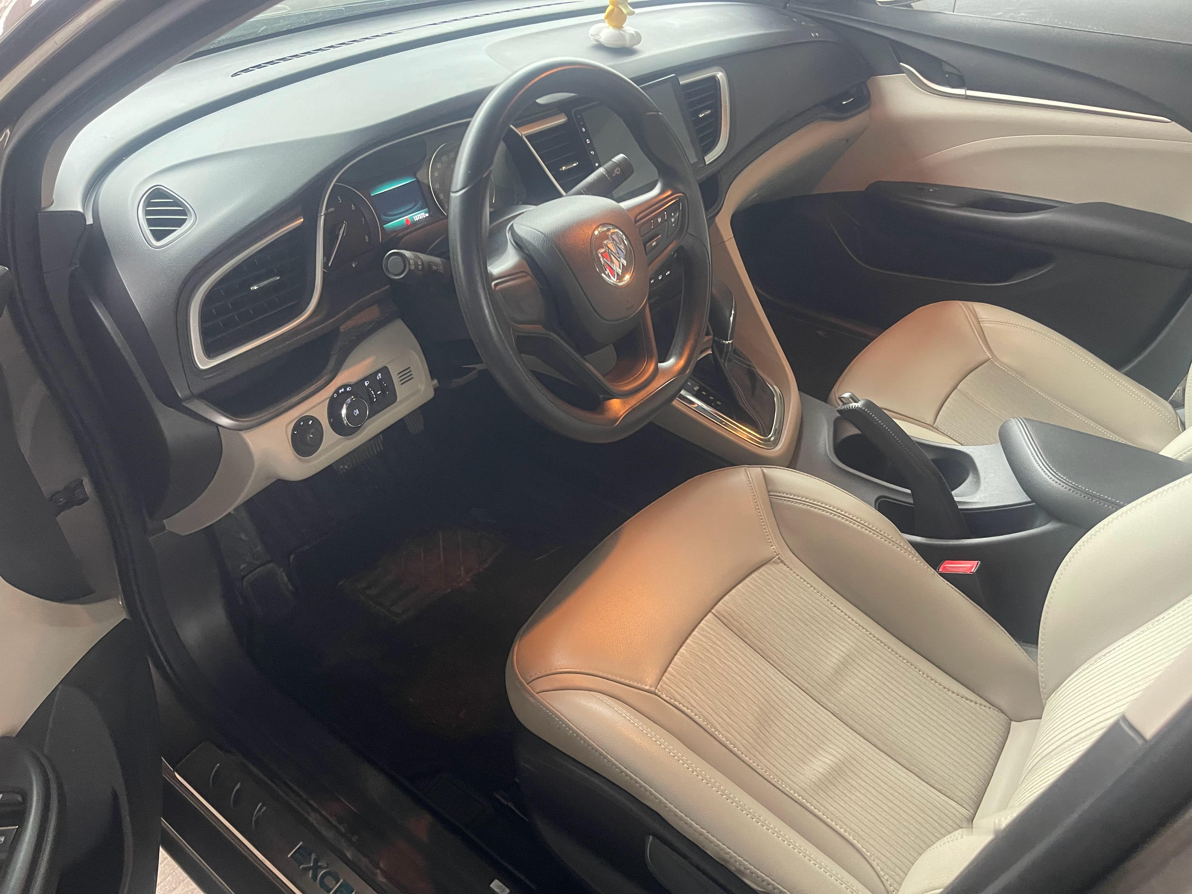 兄弟们，拿下2017年新款别克英朗，1.5L自动挡 13万公里，原版车况。新款发