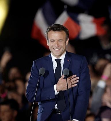 马克龙离开前。
对中国还是恋恋不舍的样子。
说自己还有一个遗憾。

这个遗憾就是