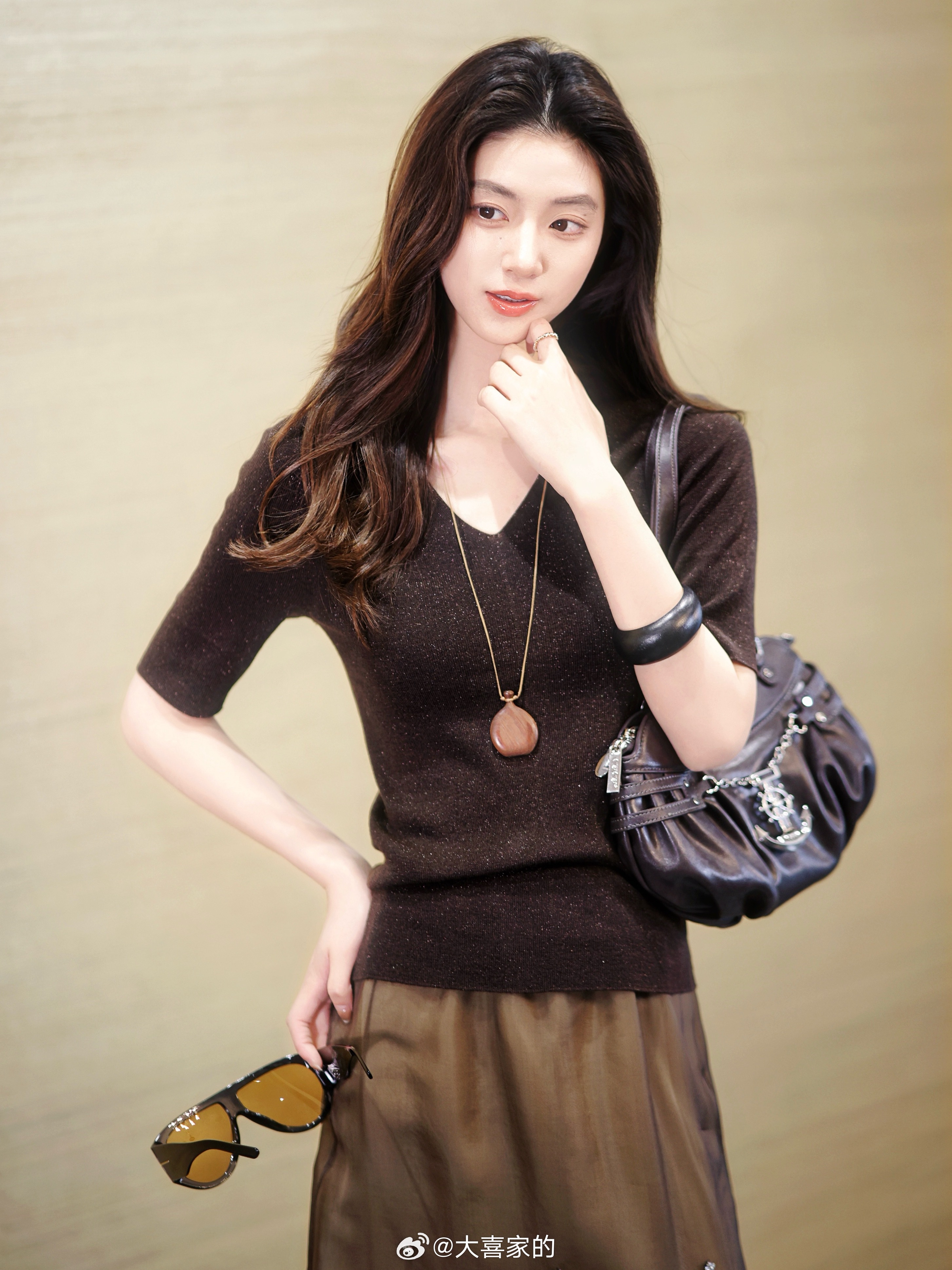 请针织衫们按照这件卷起来！扬子纱100羊毛 新升级做了金丝点缀Blingblin