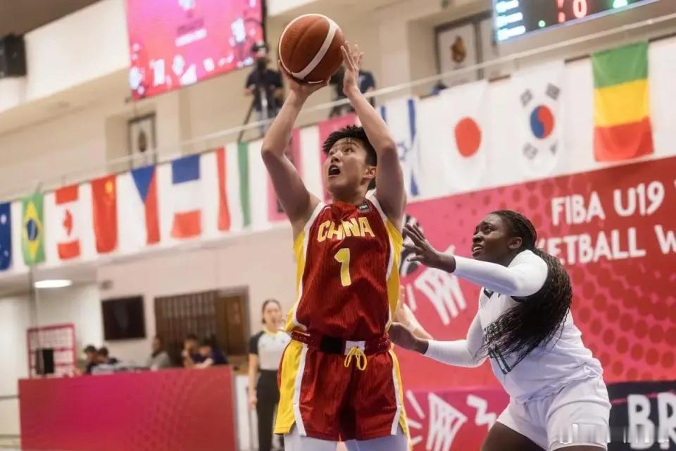 北京时间7月12日，2025年U19女篮世界杯小组赛，中国U19女篮首场比赛对阵