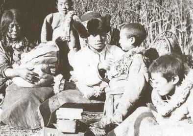 1965年，一场卫生部工作汇报会。

毛主席坐在那里，越听，脸色越难看。

数字