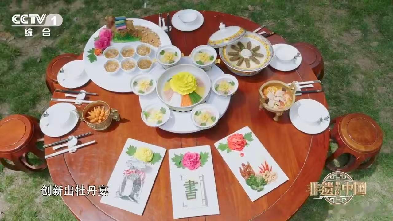 河南人把白萝卜做出燕窝味文火慢炖出真味，一根萝卜绽放新魅力。入口顺滑清甜，独特的