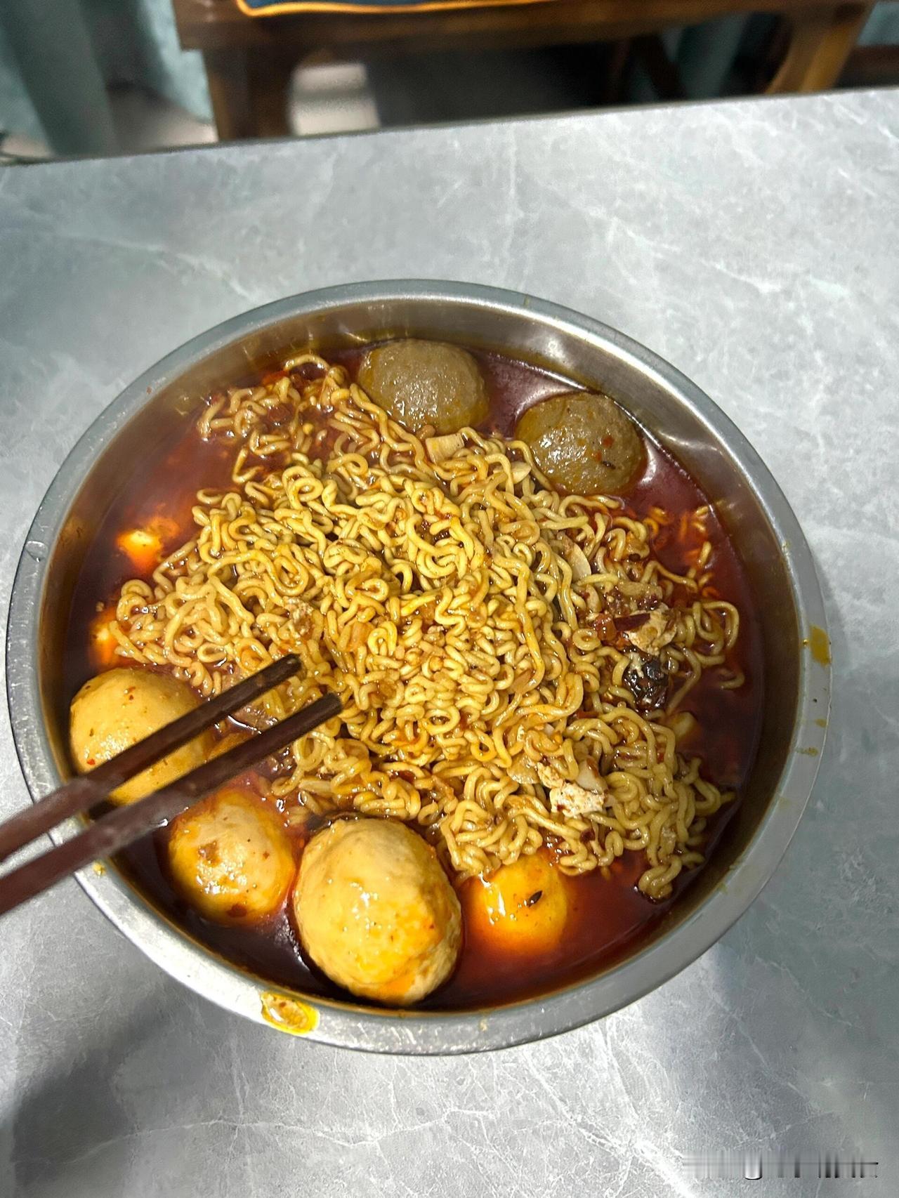 管住嘴太难！抽血抽出乳糜血，血糖19才幡然醒悟

前几天下定决心踏踏实实减肥，好