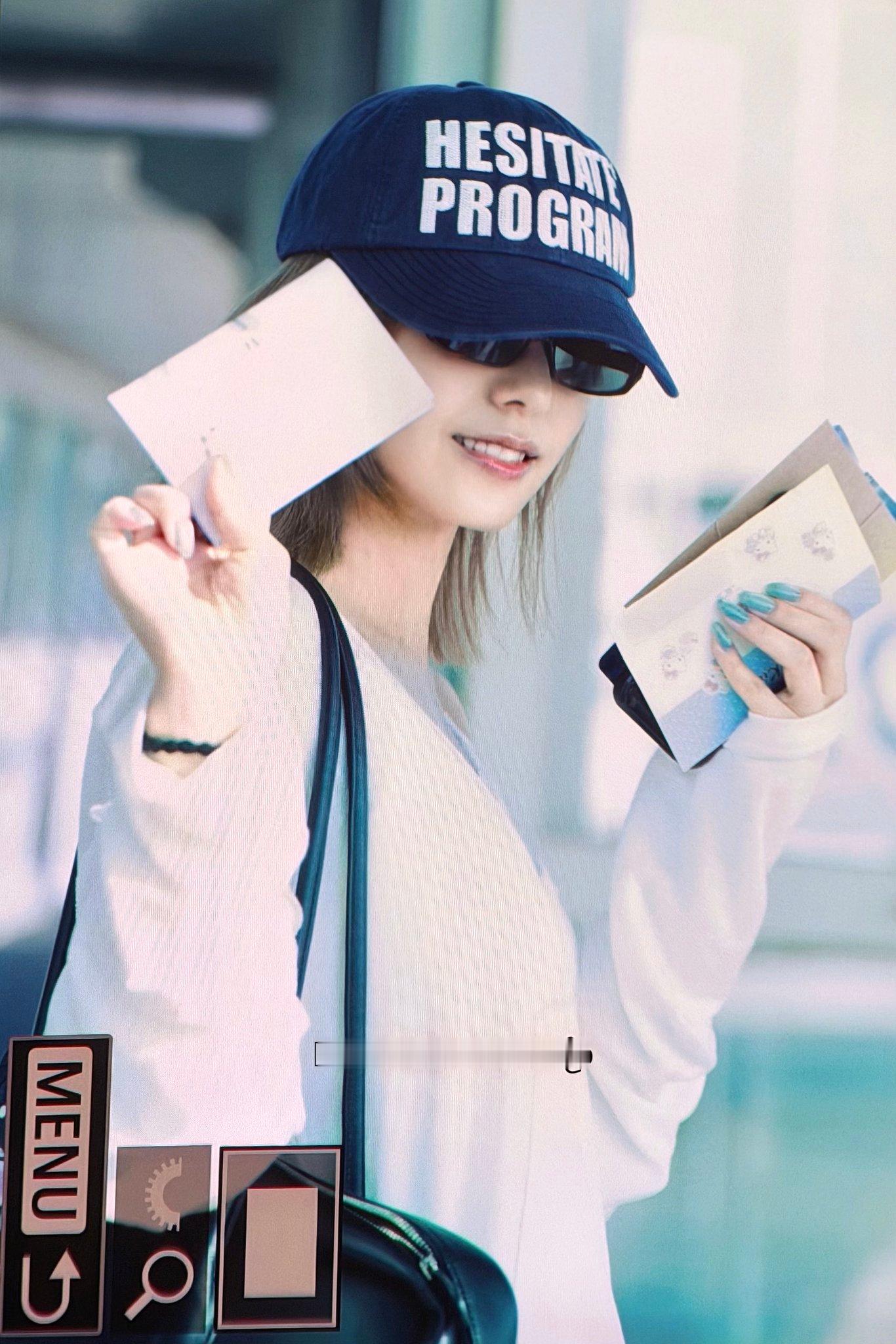 黄礼志  素颜猫 新美甲 出发香港😎🥰©️Panda526_YE/kpop_