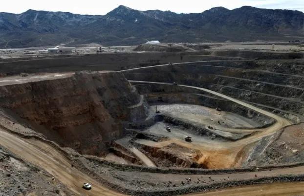 俄罗斯总统普京近日下达紧急命令，要求政府在一个月内拿出稀土产业发展方案，全力打造