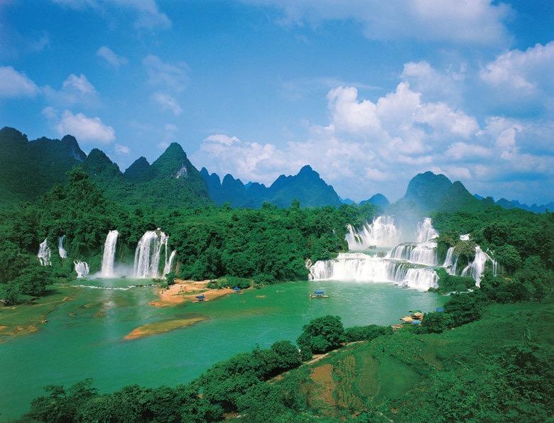 33岁在旅途中过一个生日广西山水美如人间仙境