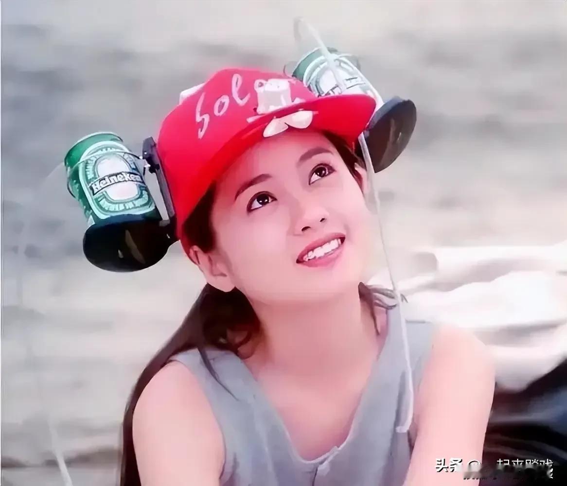 人生是一个漫长的旅程，看见眼前的各种风景，只是一种最普通的奖励；
能看见身在风景