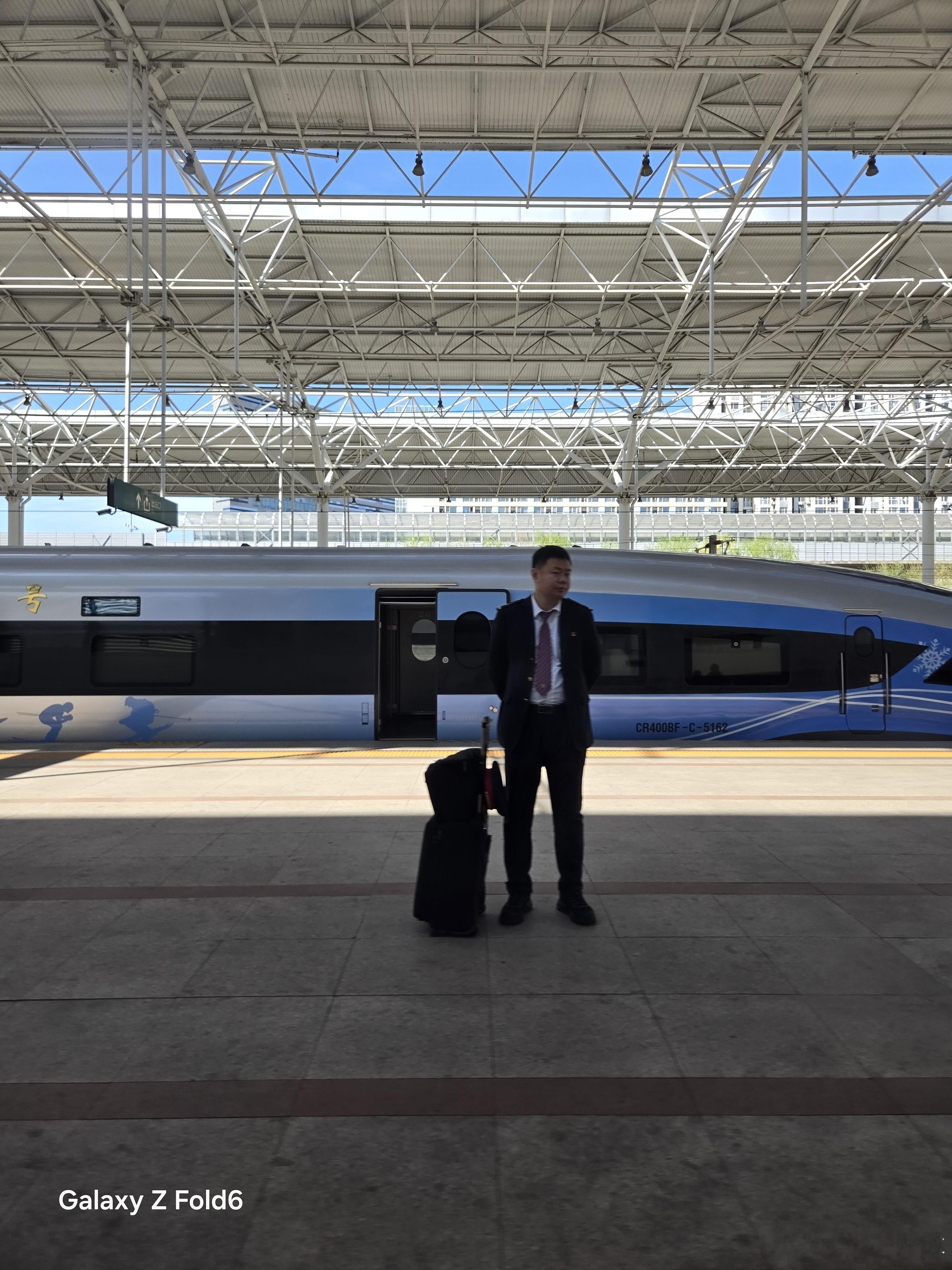 周末极限行程5000里。到了这个岁数，能够驱使我周末跑这么远的，恐怕也只有热爱了