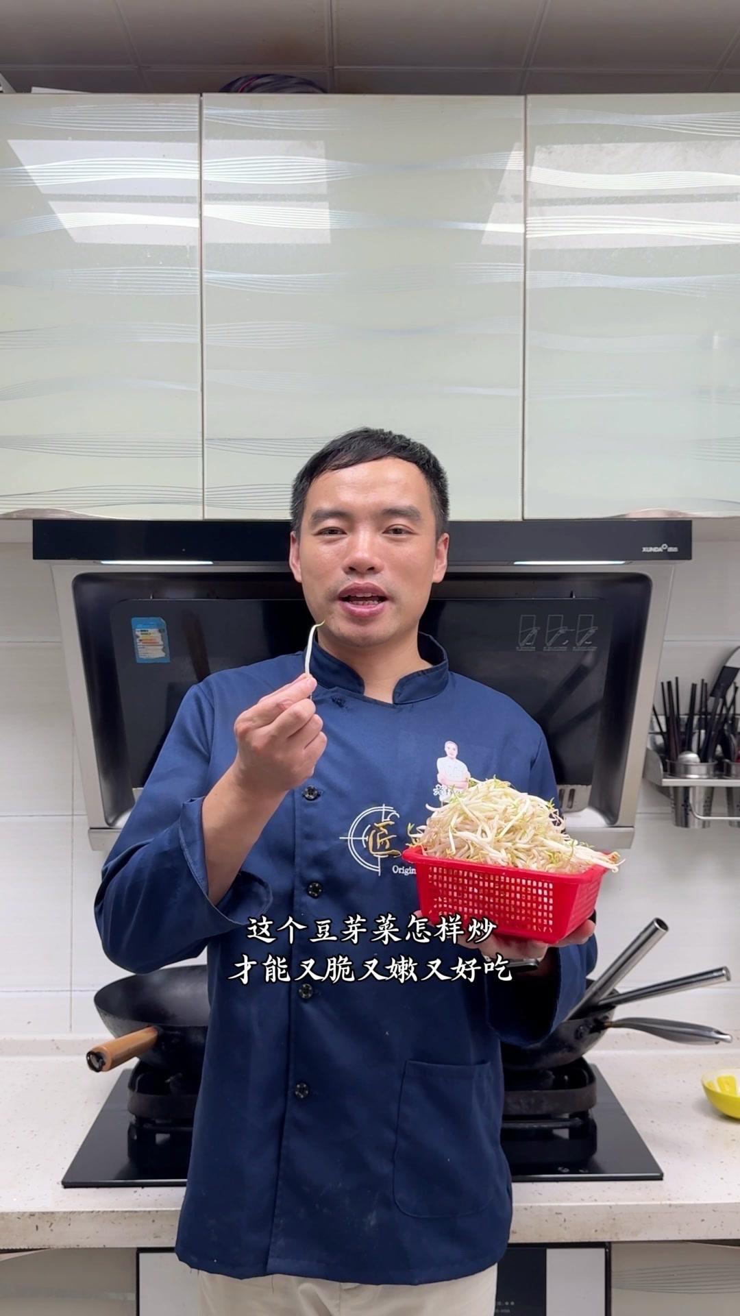 炒豆芽想要脆嫩不出水？关键在选对豆芽、调料和火候！分享韭菜炒豆芽的做法，简单几步