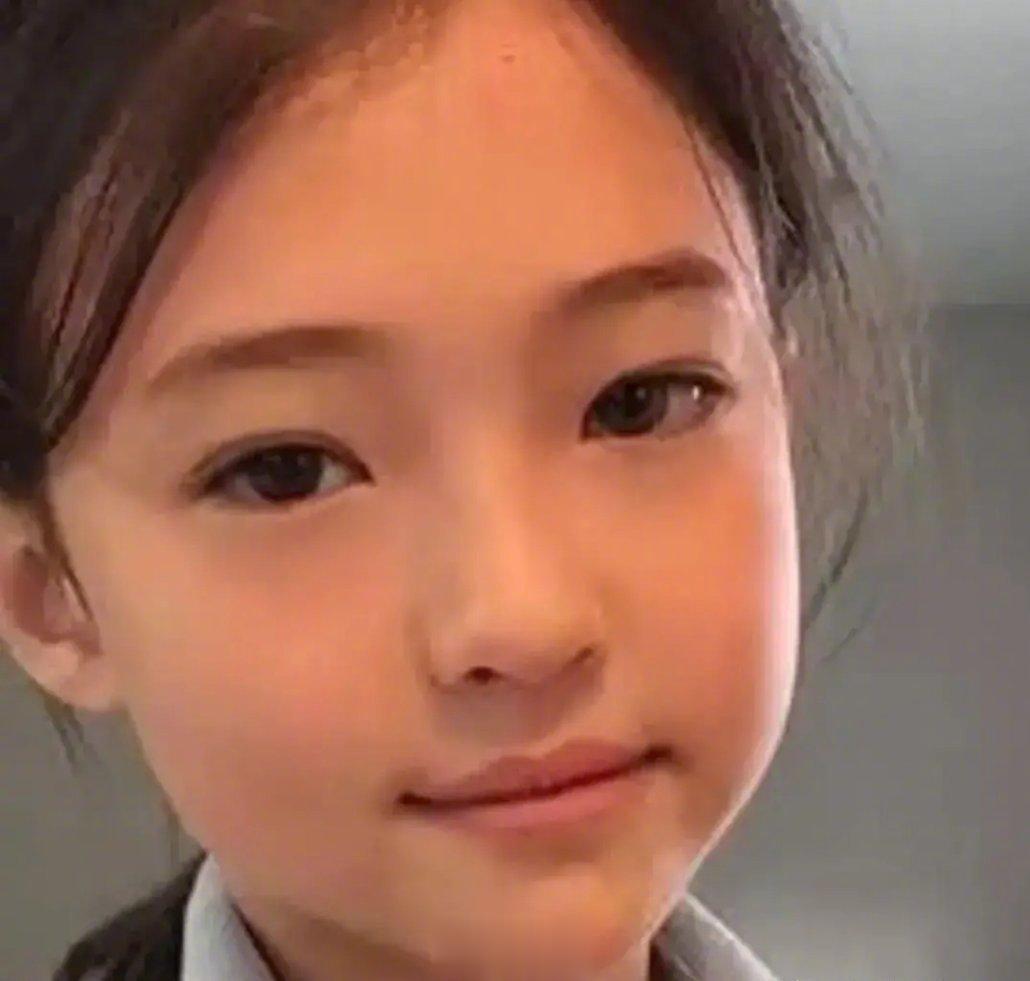 深圳，13岁女孩去舅舅家过寒假，顺便想见见世面，没想到舅舅却对她说：“你 妈虽然