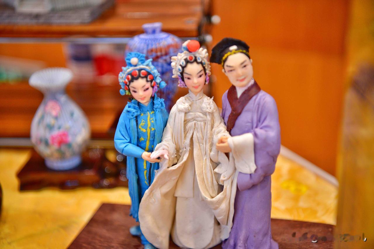 一直场非遗与国潮的双向奔赴、辽宁非遗国潮购物月今日在本溪启幕
寒露刚过、期待已久