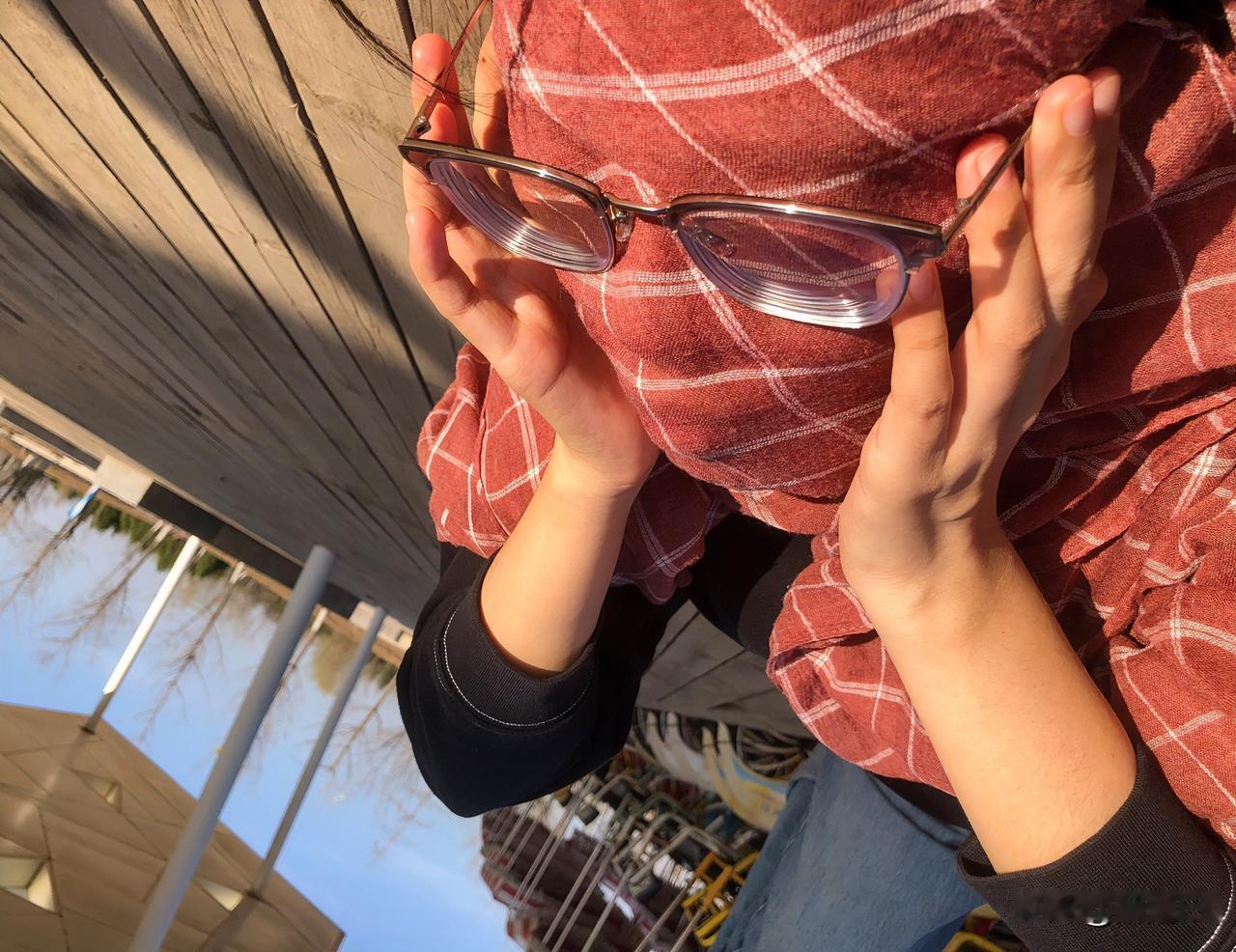 再躺一会吧！

前几天，老公还为了我整天时不时的躺会儿而数落我：就整天光知道躺着