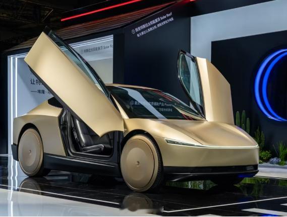 早间看盘美股A股[超话] 第八届进博会上，特斯拉发布无方向盘自动驾驶汽车Cybe