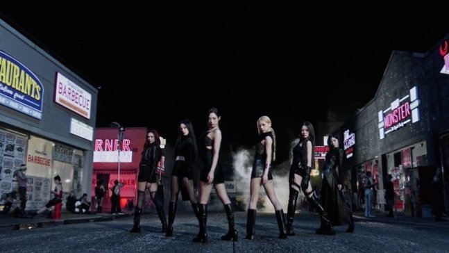 【newsen】[BABYMONSTER新曲表演视频登顶YouTube全球趋势榜
