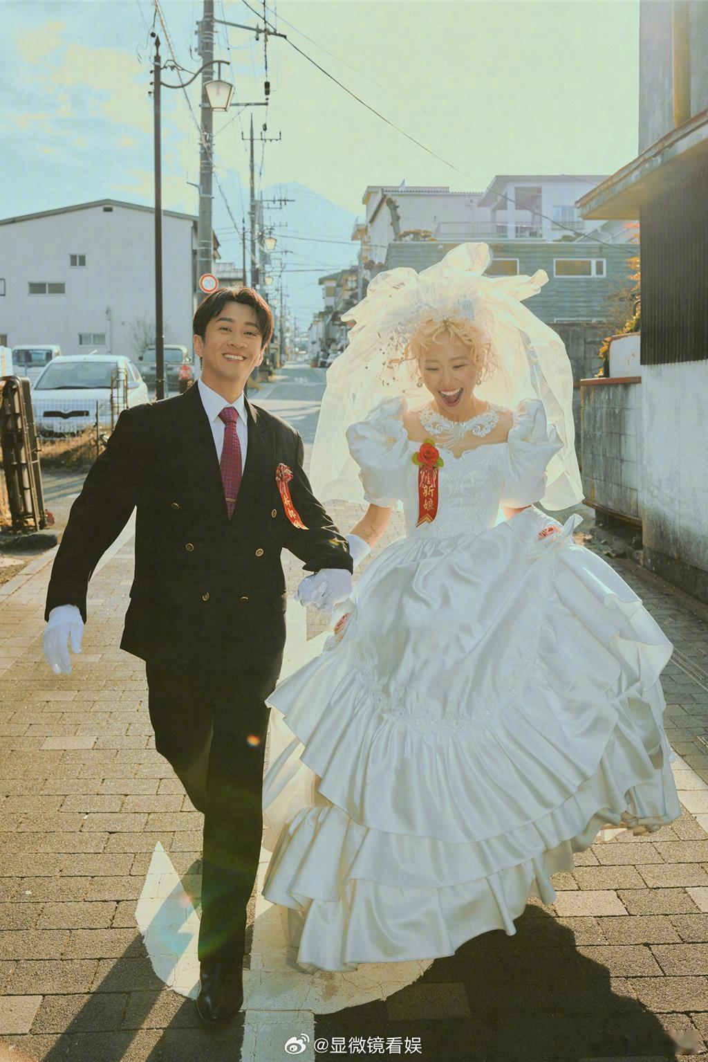 陈汉典lulu称准备婚宴宾客名单最难 19日，陈汉典lulu公开新的婚纱造型，照