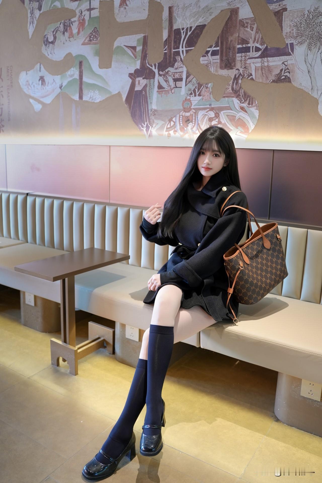 做任何事情
从来都不是一蹴而就
而是在日复一日的积累中
成功往往就藏在那些看似平