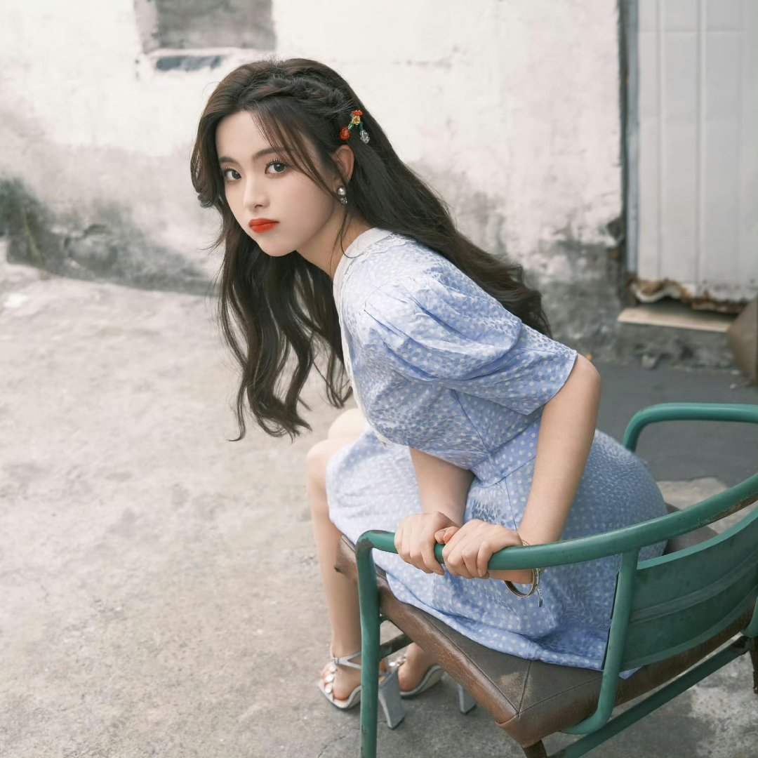 杨超越