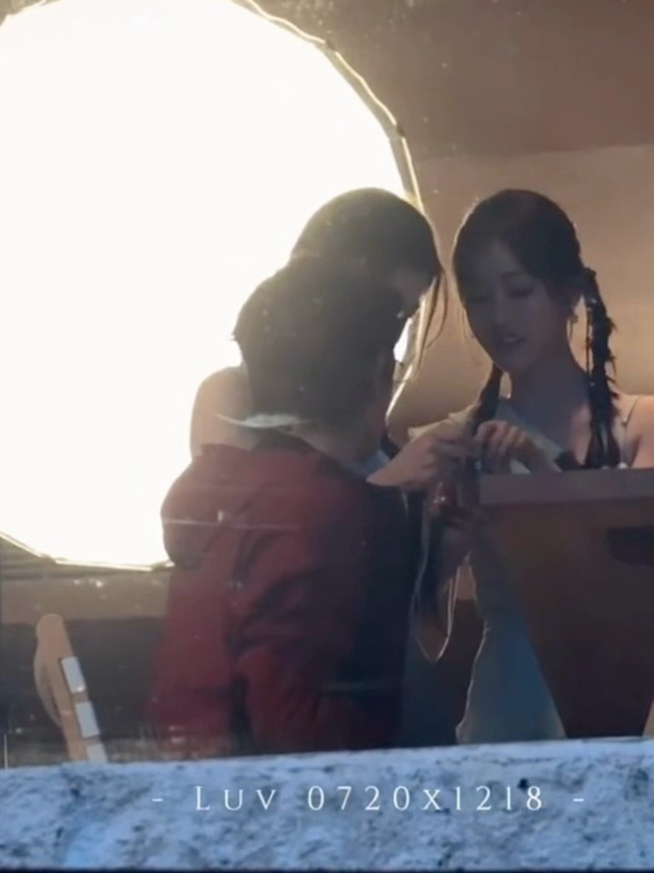 live  ➡️ photo  永夜星河  ·虞书欣丁禹兮 