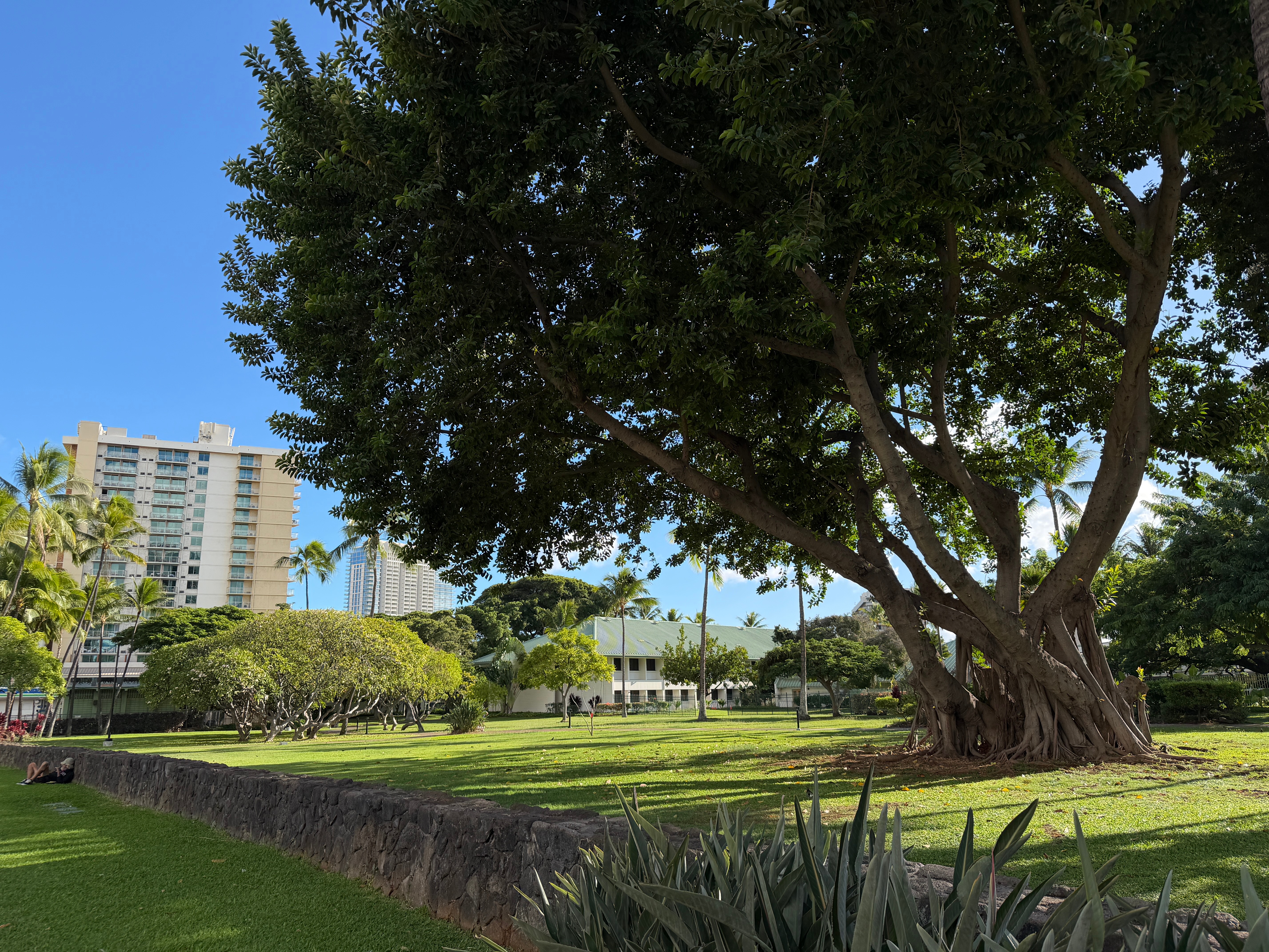 阿里回应饿了么更名 这绝对是正确的，巩固baba估值，支持。 继续真金白银支持b