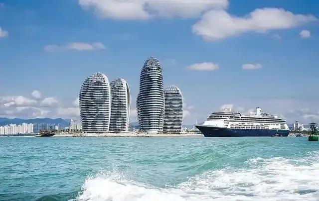 12月18日，海南自贸港正式启动全岛封关运作，海南即将迎来史无前例的发展，这标志