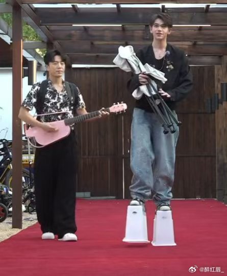 #庆怜 那时候年轻不懂事#不懂事的时候，也是因为年轻，人们总有年轻的时候，那是青