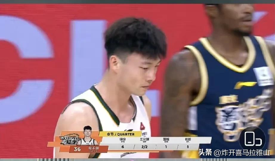 辽宁队客场89-73大胜广东队，这三个人发挥是关键。
1、莫兰德，上场35分钟，