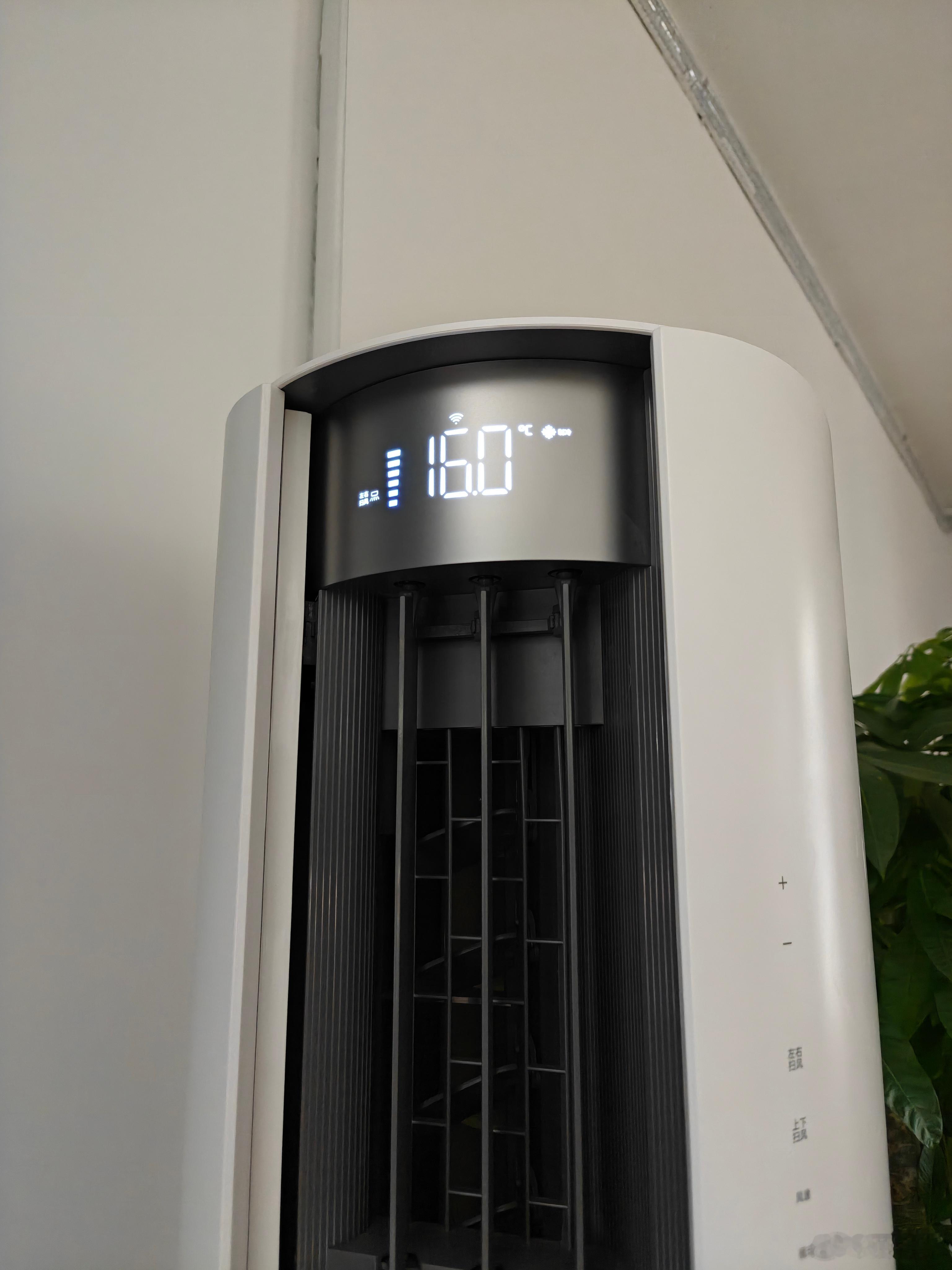 开空调最好别低于这个温度要我说空调开26℃还不如不开，既然开了，那爽就完了。转头
