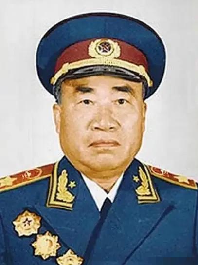 1950年，土改时，四川有个地主却不慌，工作队来他家时，他拿出一张借条，众人看到