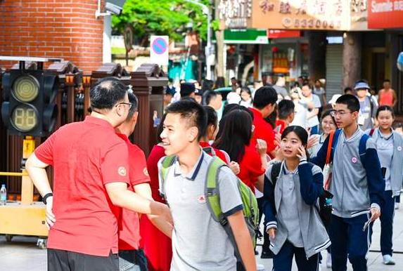 教育大局已定：2026年初中考高中将迎来3大变化，家长要早作准备
2026年的中