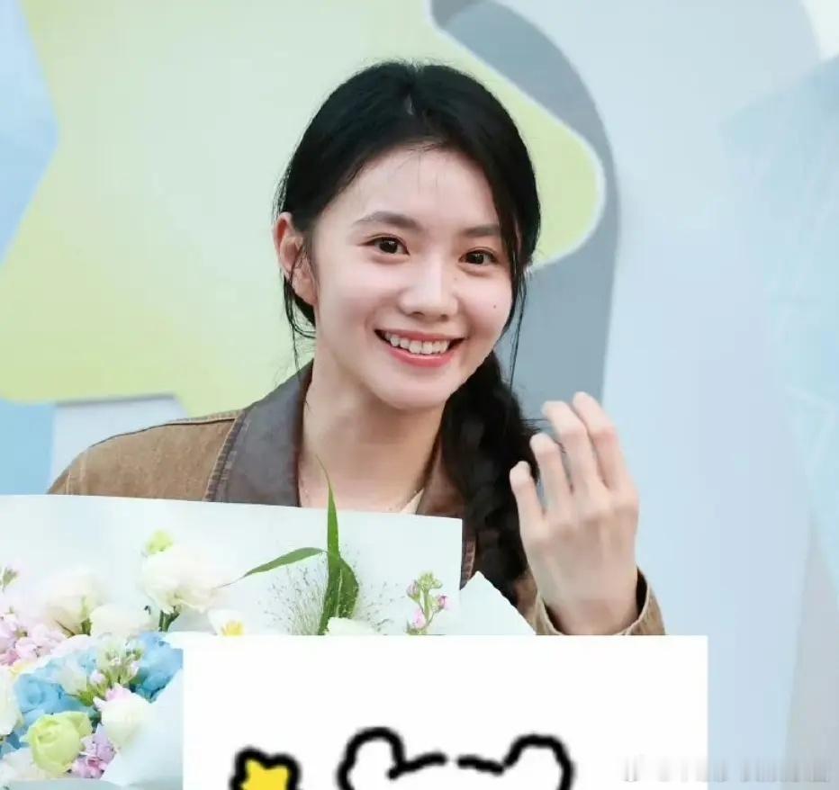 刘浩存是不是谋女郎里骨相最差的呢 ​​​