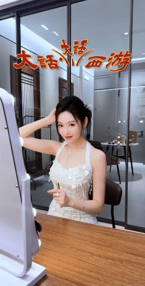 #周星驰重启大话西游# 准备好了吗？至尊宝与紫霞的爱恨情仇，即将再次席卷朋友圈！