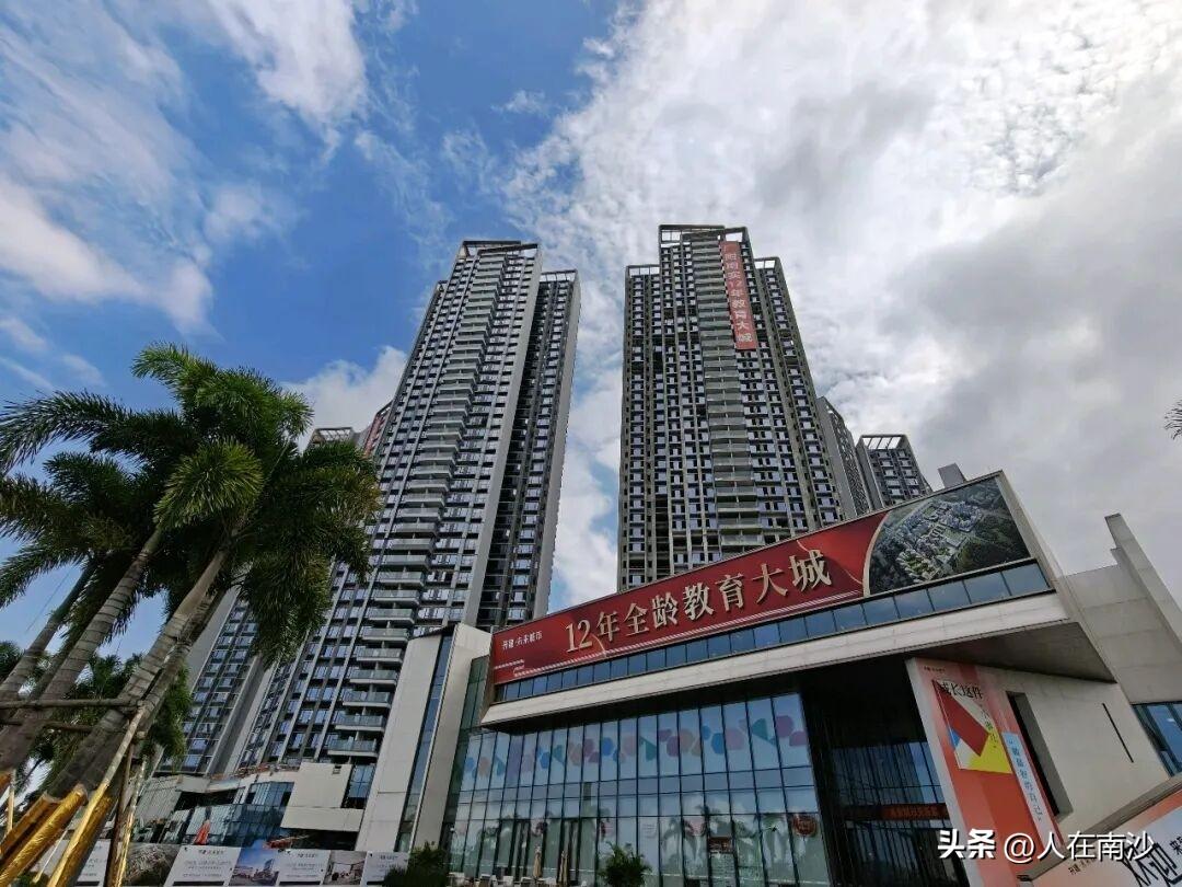 寂静了大半年的南沙广附南实新校区终于有可以露脸的，这对于珠江街板块市民来说真的又