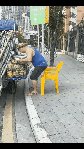 搁谁都得怀疑人生……🤫