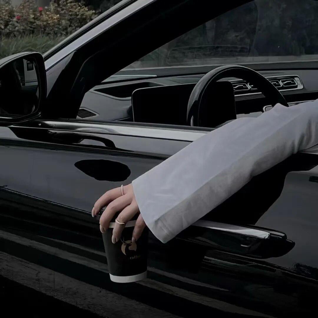 可以永远相信爱，但别相信爱会永远。 ​​​