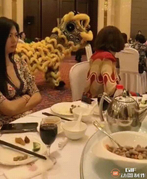 网友：少见，少见，真好看！