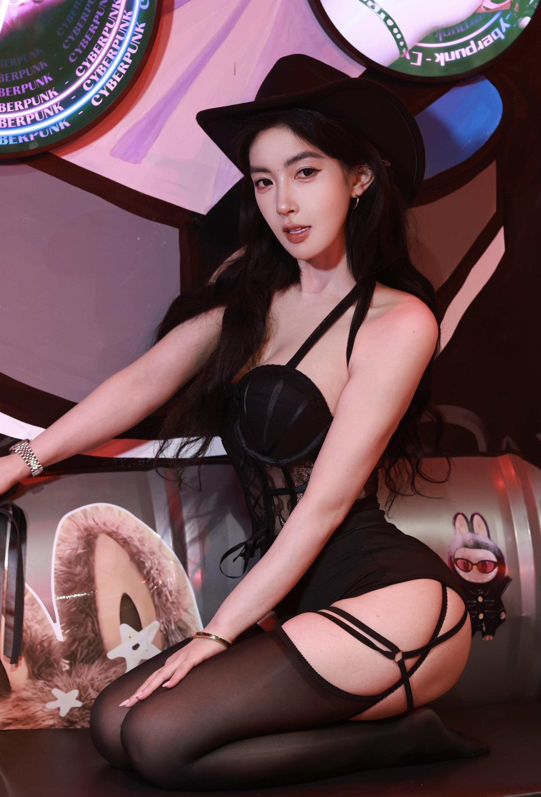 黑色系穿搭 摄影 辣妹 狮子座 酷飒风格