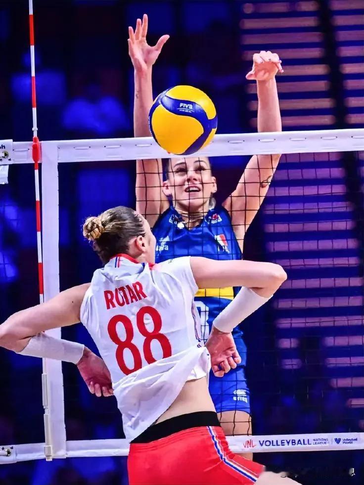 2024世界女排联赛最新🆕战报:
5月29日
(中国澳门赛区)
意大利女排3-