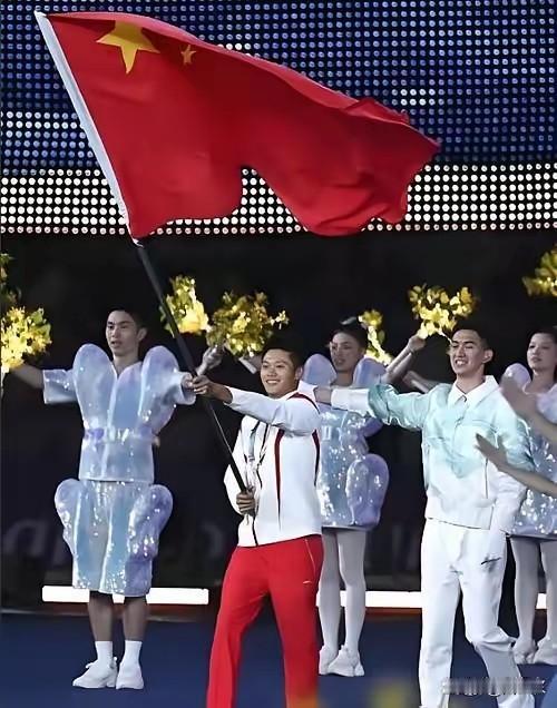我们对这次亚运会，对运动员的衣食住行方面，都做了全方位的准备，在吃的方面，我们自