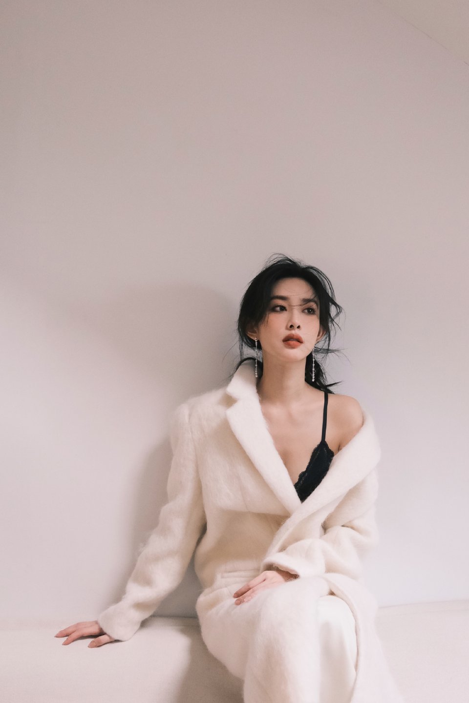 范丞丞看孟子义眼神孟子义孟子义孟子义