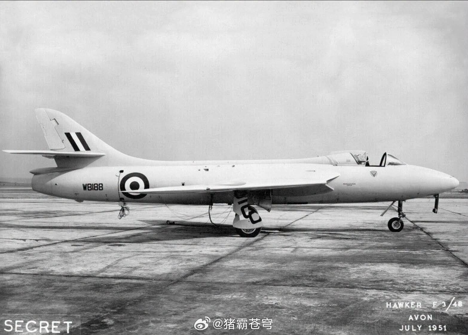 75 年前的今天，原型机霍克猎人（WB188）首次升空，别说这架原型猎人看着还蛮