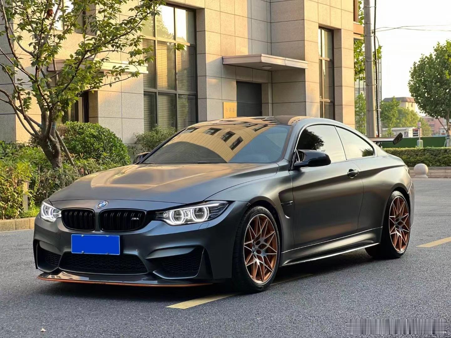 宝马M4gts，国限量14台，目前只活了12台，可遇不可求，收藏级车！ ​​​