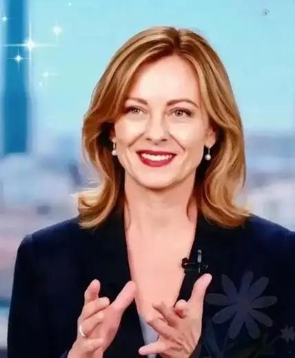 意大利总理梅洛尼真是好样的！她彻底摧毁了特朗普的傲慢。特朗普——“意大利可以被邀