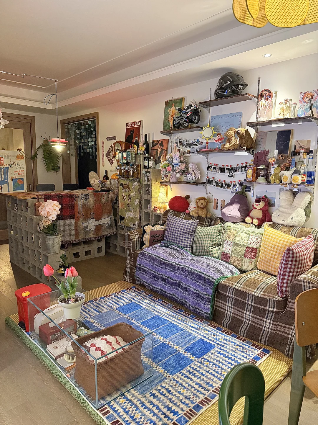 一到晚上 温馨的出租屋就散发着魅力