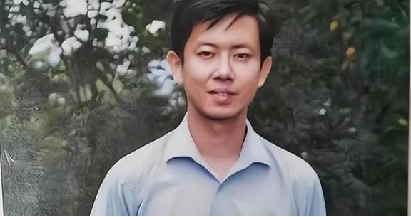 2019年7月3日，从教19年的周安员老师，坚决不向学生道歉。竟从长江大桥纵身跃