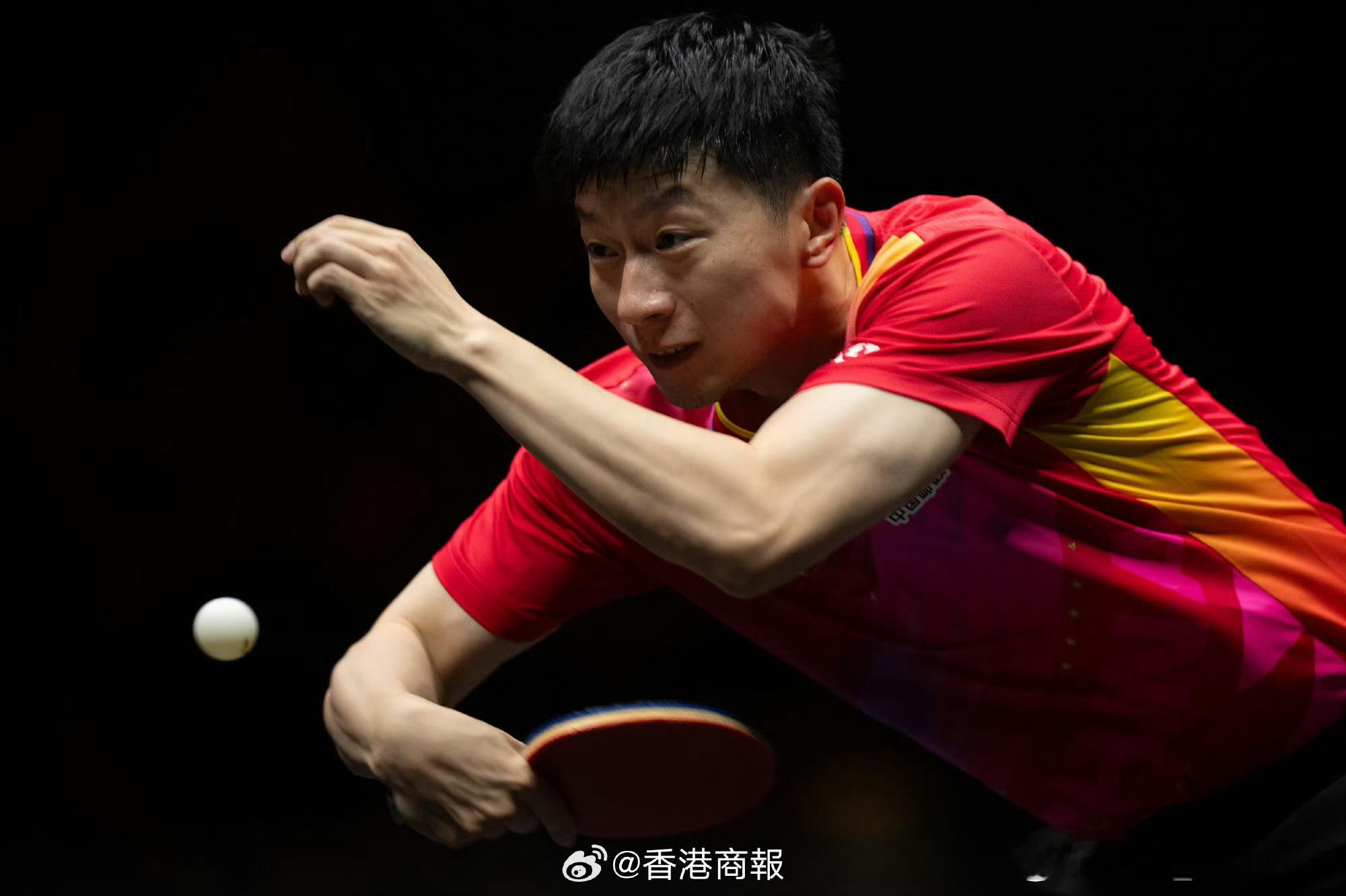 【击败小将曾蓓勋​ #马龙晋级男单16强#】10月2日，2024年世界乒乓球职业