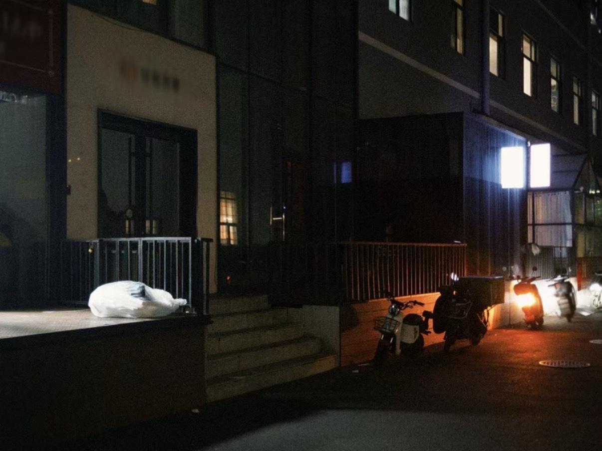 孩子终于出现了，和酵母在一起发酵中，大家快去三连[手指比心]苏新皓顺毛素颜自拍 