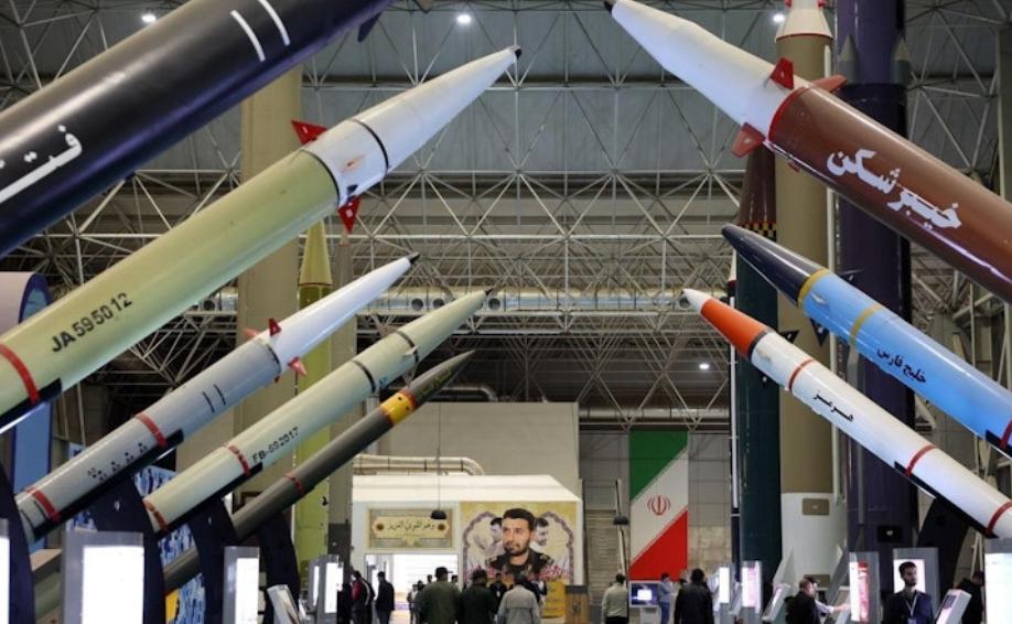 【伊朗不是吃素的，2000枚导弹覆盖全中东】

美军压境，但伊朗也不是吃素的，他