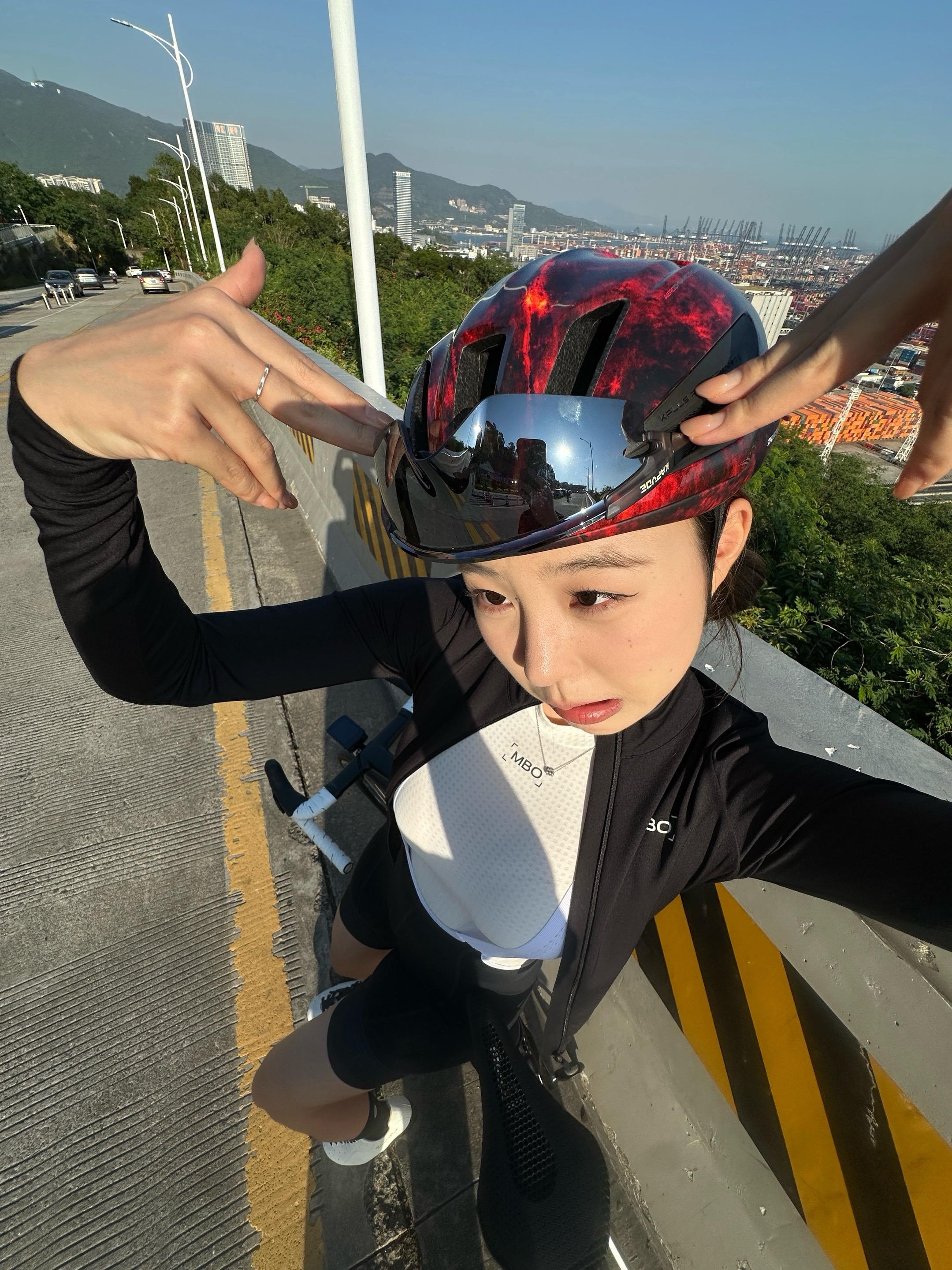 今天拯救世界 有事请留言 ⌯'ᵕ'⌯。